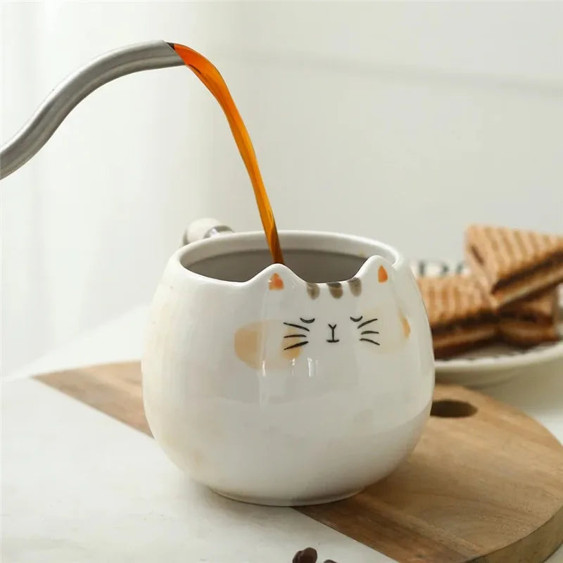 Hand Painted Cat Ceramic Mug Novelty Design Large Capacity Coffee Cup for Home Kitchen
